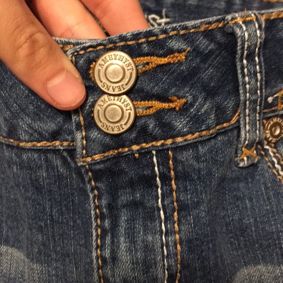 Capri Pants - Picture 2 of 7